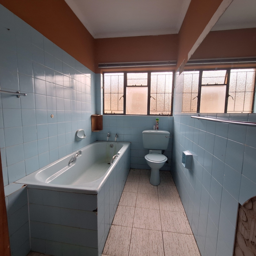 4 Bedroom Property for Sale in Frankfort Free State